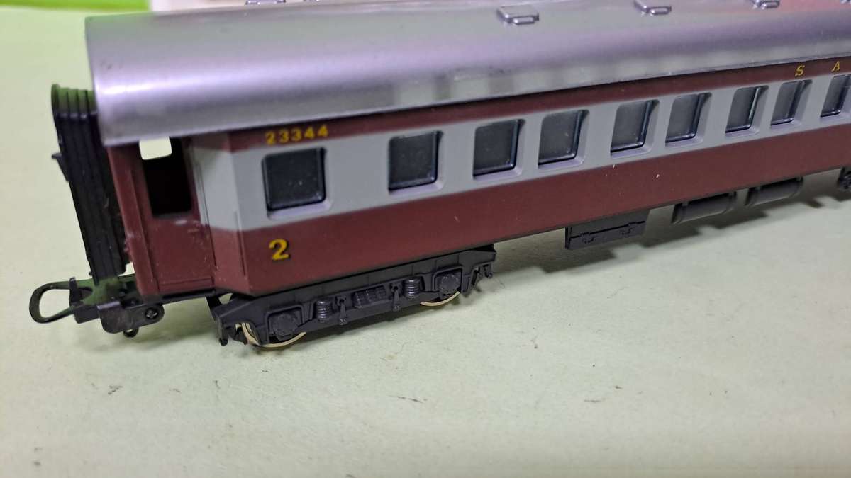 LIMA Train SAR Trans Karoo 2nd Class Coach BOXED
