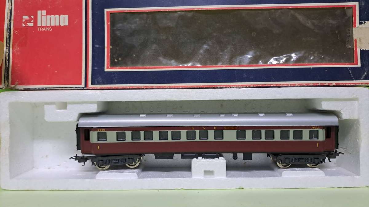 LIMA Train SAR Trans Karoo 1st Class Coach BOXED