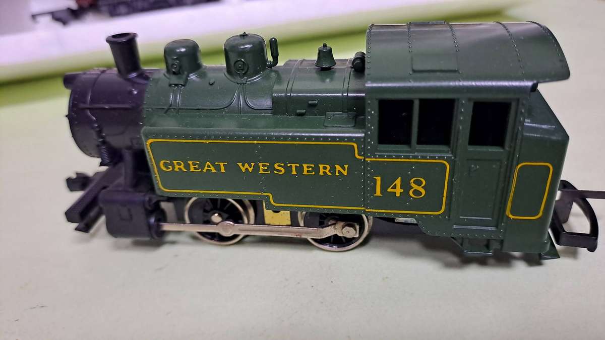 LIMA Great Western Train Set (Locomotive with 3 passenger) BOXED
