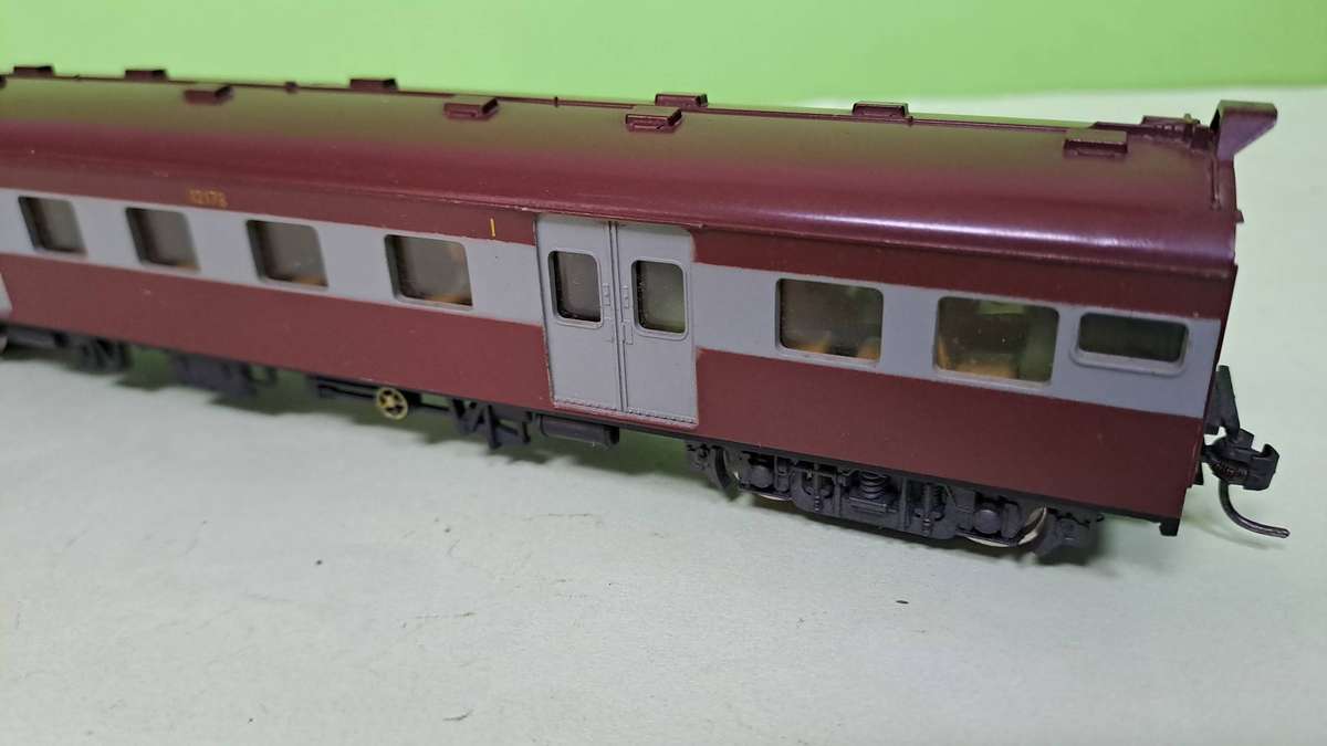 LIMA Train SAR Suburban Coach 1st class UNBOXED Excellent Condition