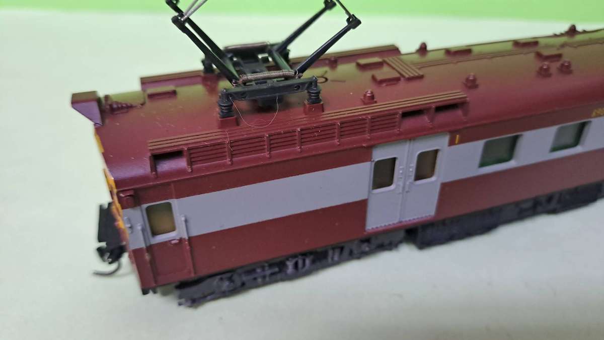 LIMA Train SAR Suburban Locomotive UNBOXED Excellent Condition