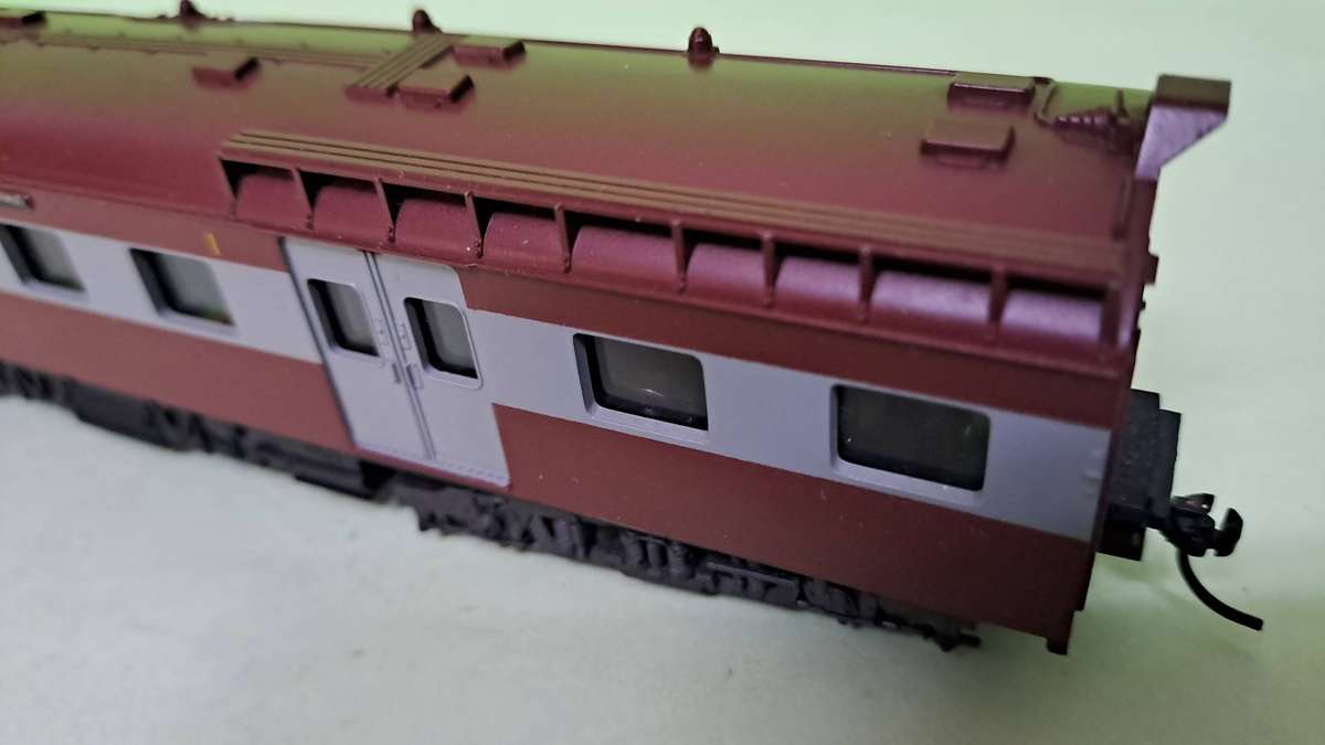 LIMA Train SAR Suburban Locomotive UNBOXED Excellent Condition