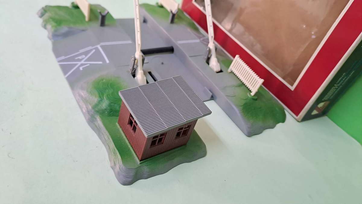 LIMA Automatic Crossing Gate (New old stock)