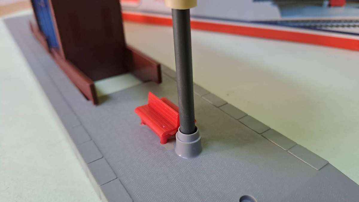 LIMA Station Roof BOXED (NEW old stock)