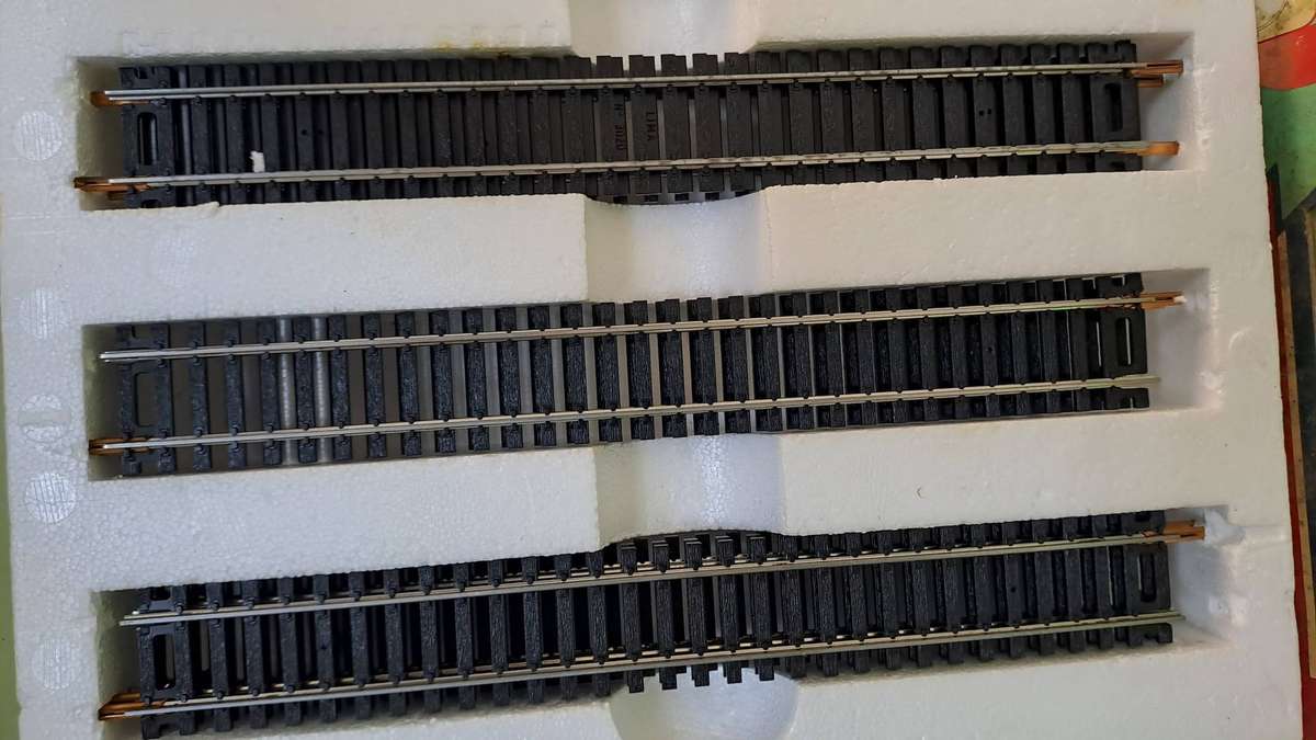 LIMA Track Set B BOXED (NEW condition)