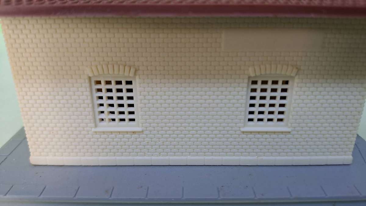 LIMA Station BOXED (NEW old stock)