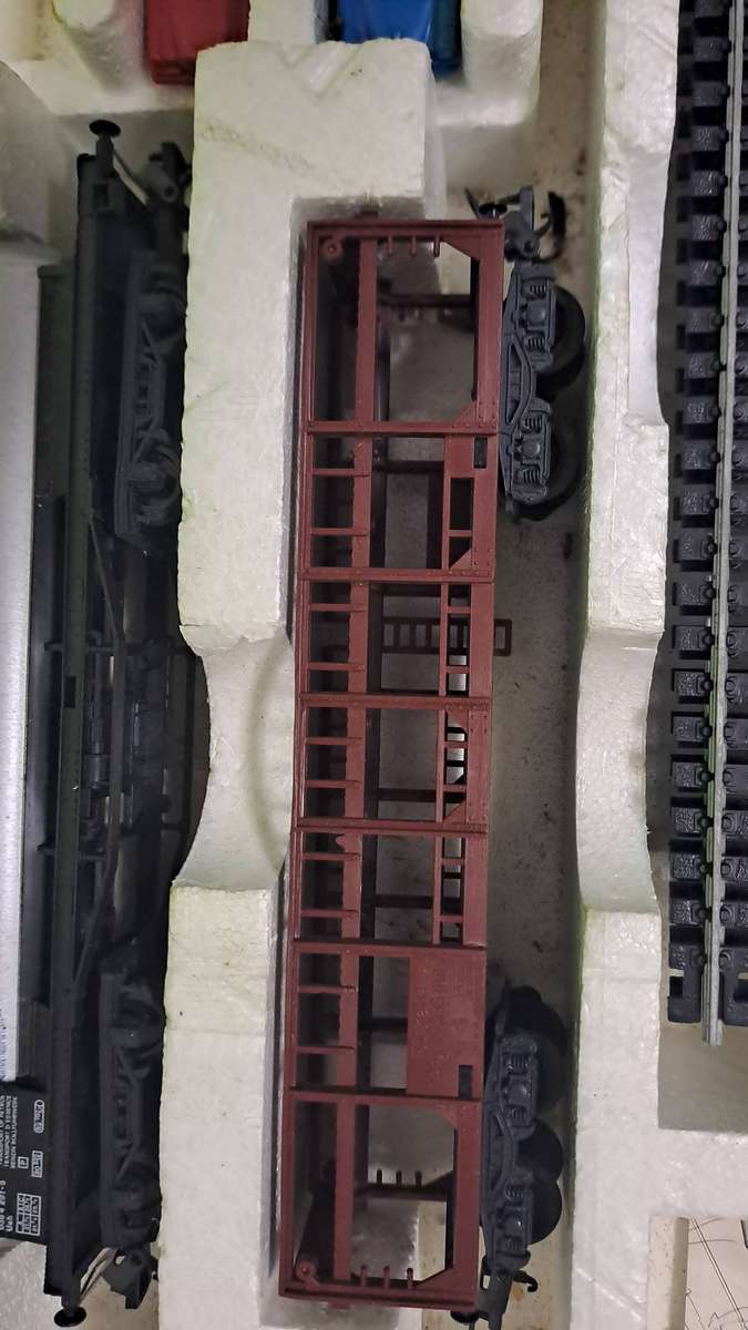 LIMA SAR Train Set (Locomotive with 6 wagons) BOXED