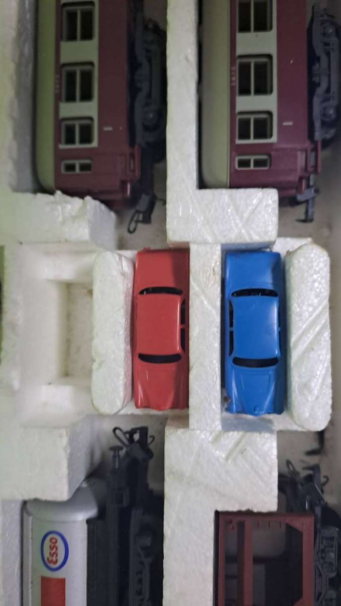 LIMA SAR Train Set (Locomotive with 6 wagons) BOXED