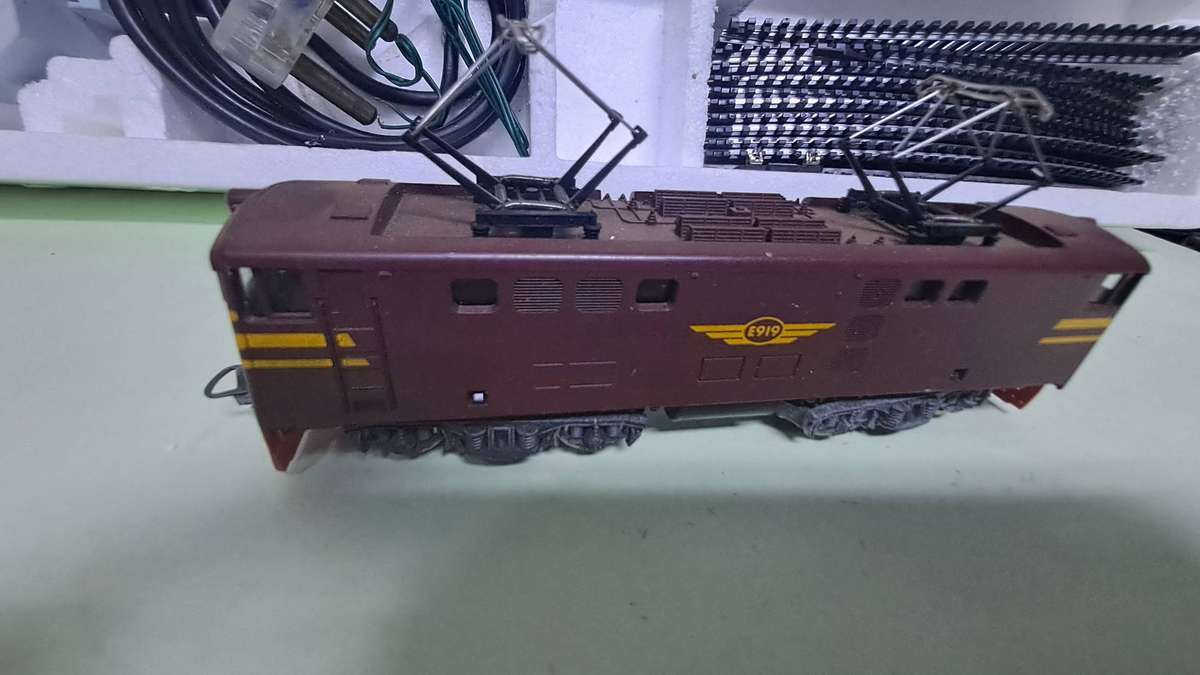 LIMA SAR Trans Karoo Train Set (Complete with Dummy Loco and 4 wagons) BOXED