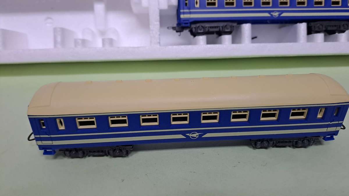 LIMA SAR Blue Train Set Steam (Locomotive with 3 wagons) BOXED NEW