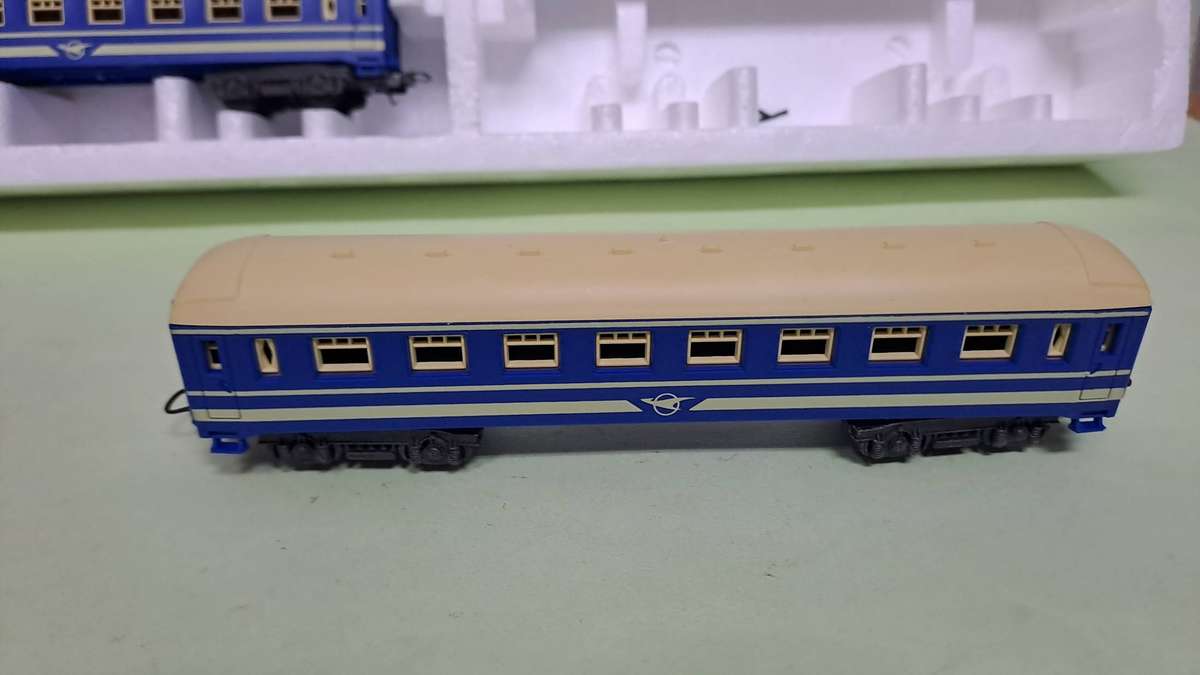 LIMA SAR Blue Train Set Steam (Locomotive with 3 wagons) BOXED NEW