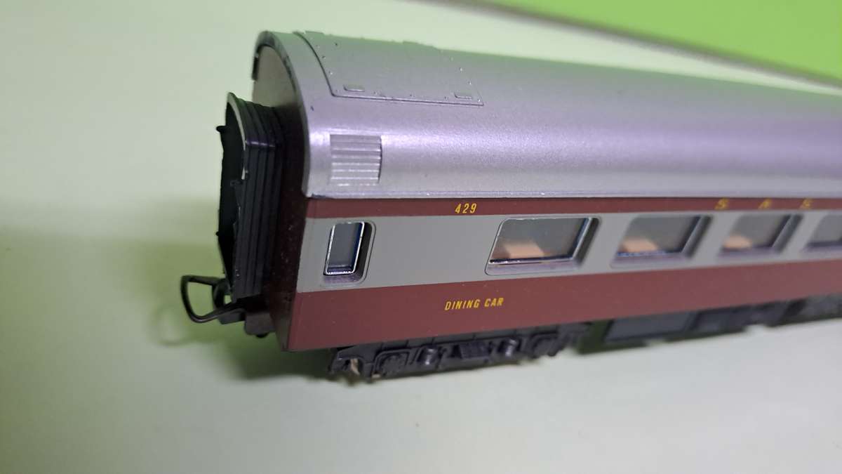 LIMA Train SAR Trans Karoo Dining CAR  Coach UNBOXED
