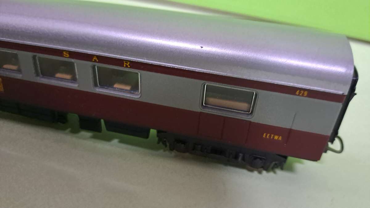 LIMA Train SAR Trans Karoo Dining CAR  Coach UNBOXED