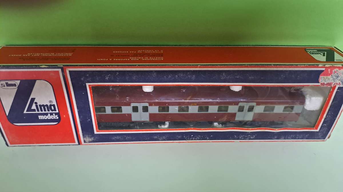 LIMA Train SAR Suburban Coach 1st class BOXED