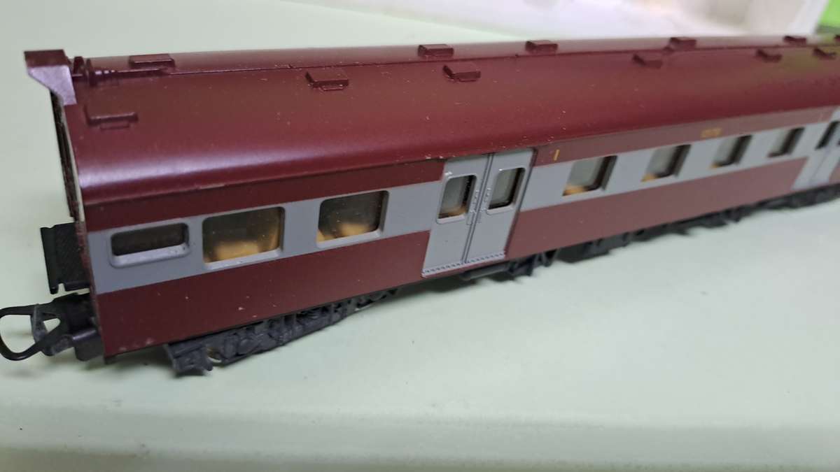 LIMA Train SAR Suburban Coach 1st class BOXED