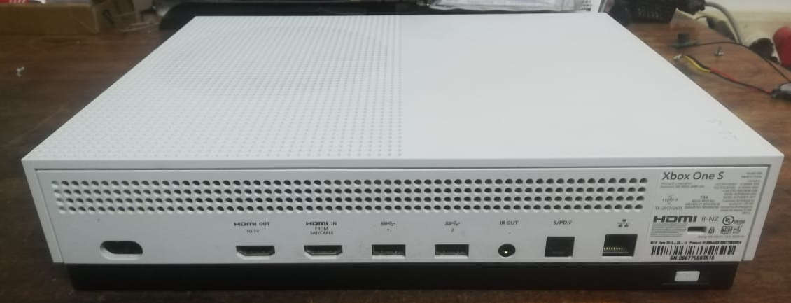 XBox One S 1TB