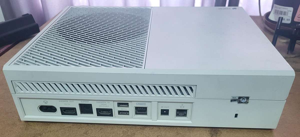 XBox One OG 500Gig - Console only
