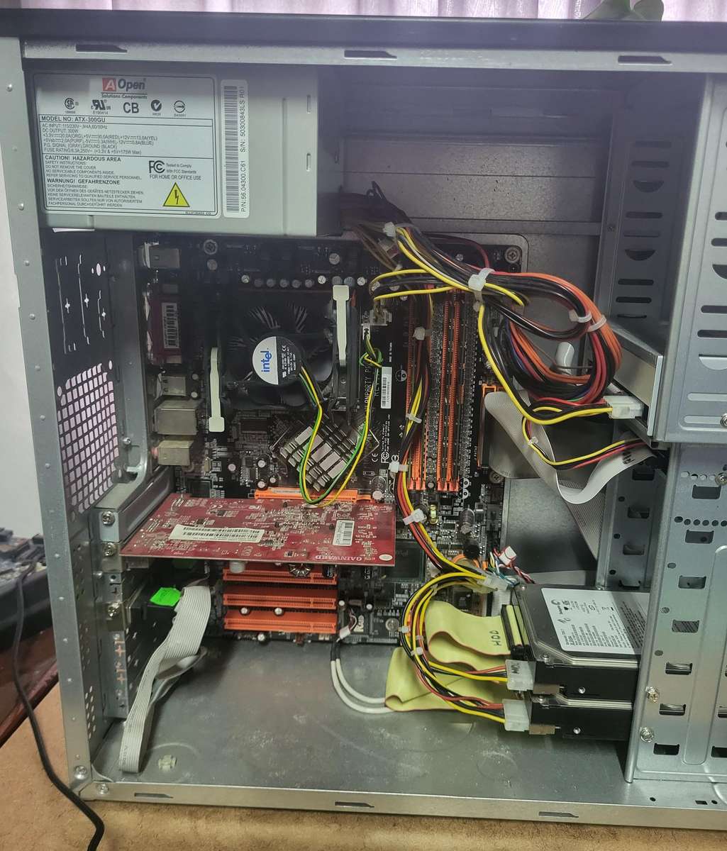 Vintage socket 478 Pentium 4 Gaming PC