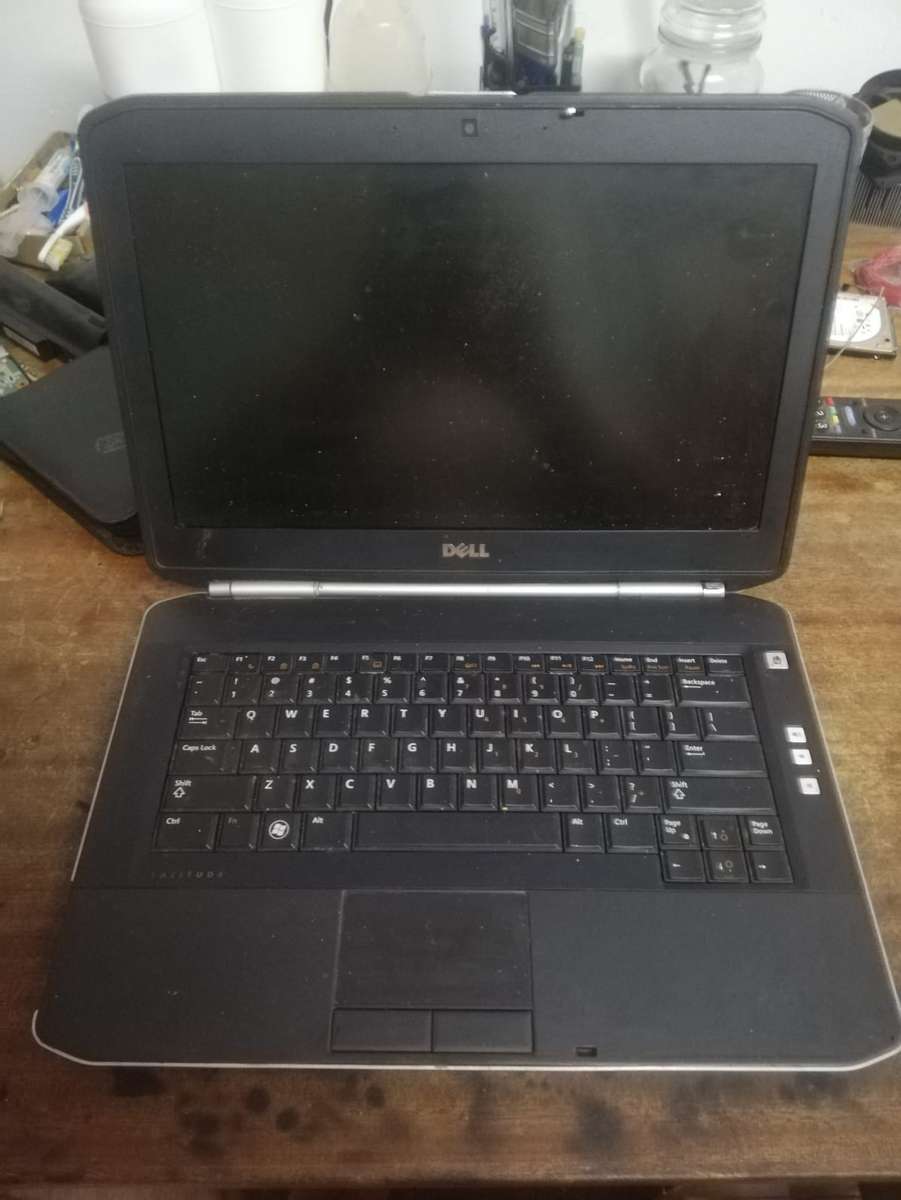 Dell Laptop lot (Read the ad carefully)
