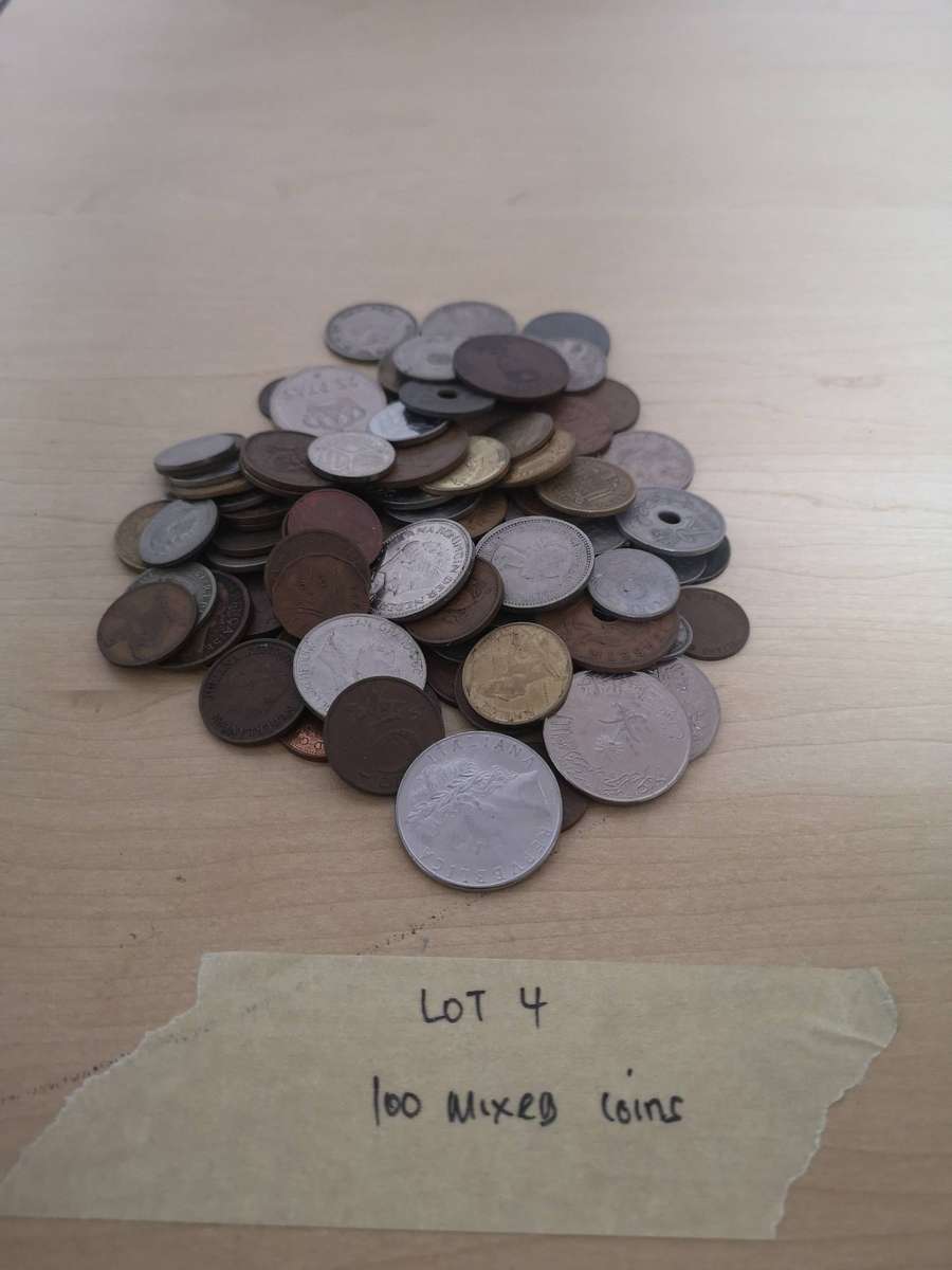 100 Mixed Coins - Lot 4