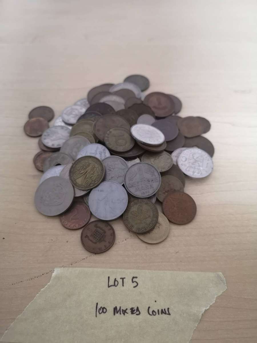 100 Mixed Coins - Lot 5