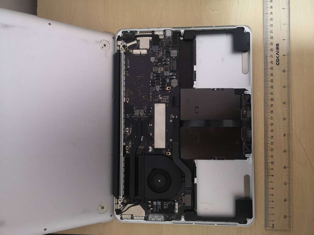 Insurance Claim - MACBOOK LOT 5