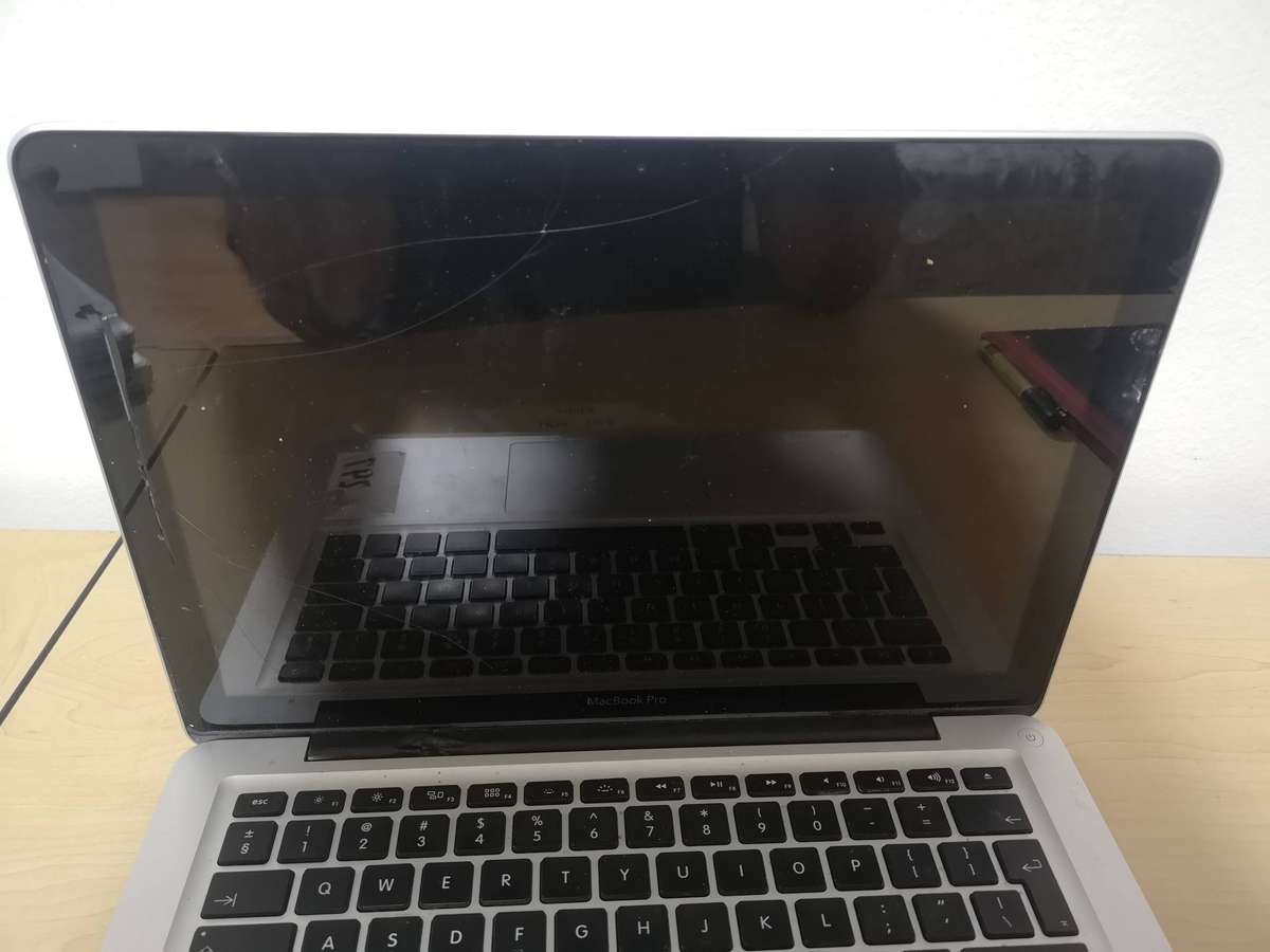 Insurance Claim - Laptop LOT 3 - MACBOOK