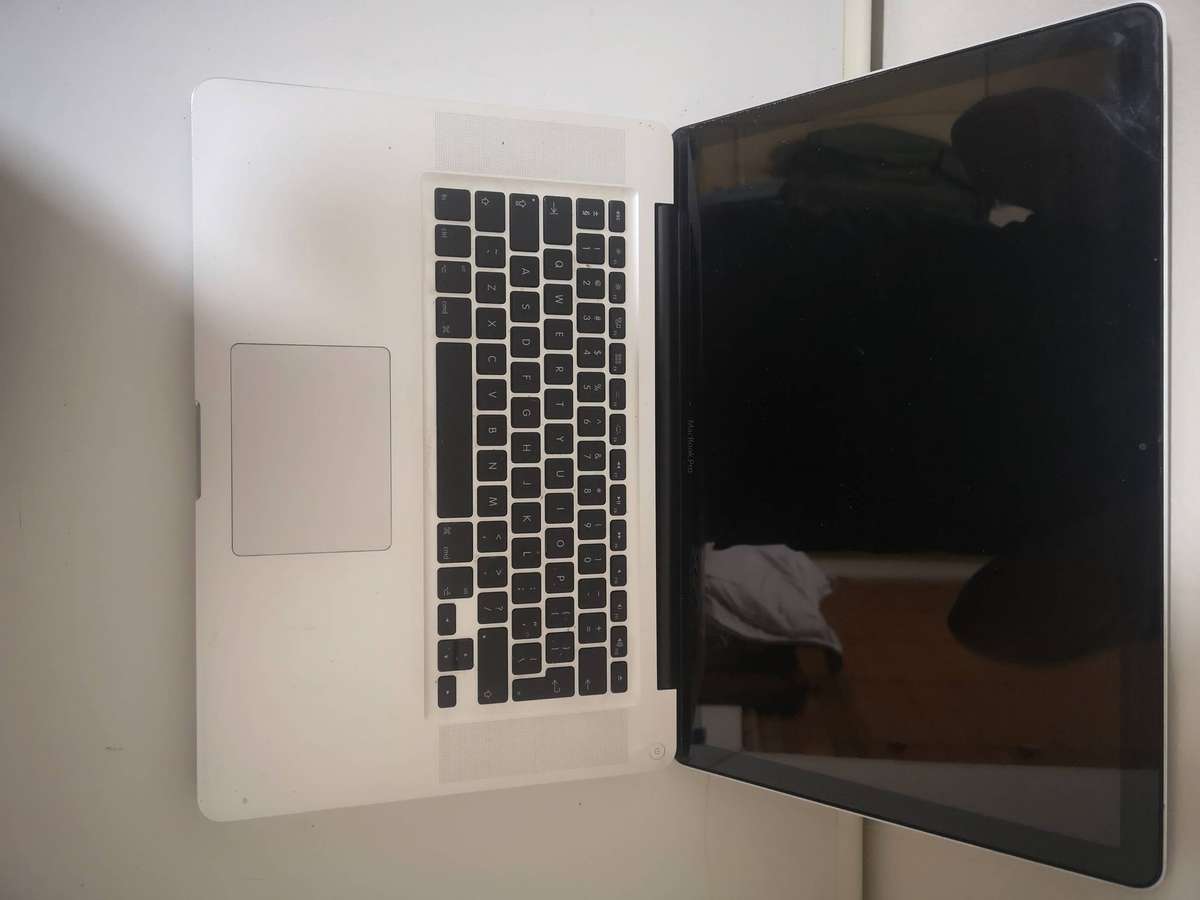 Insurance Claim - Laptop - MACBOOK LOT 5