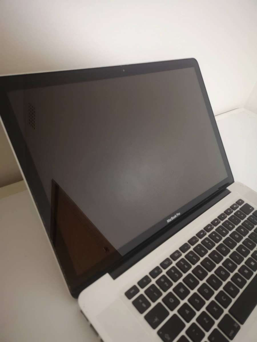 Insurance Claim - Laptop - MACBOOK LOT 5