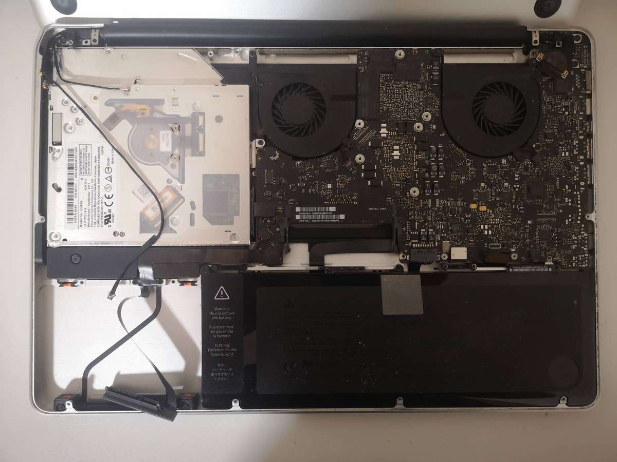 Insurance Claim - Laptop - MACBOOK LOT 5