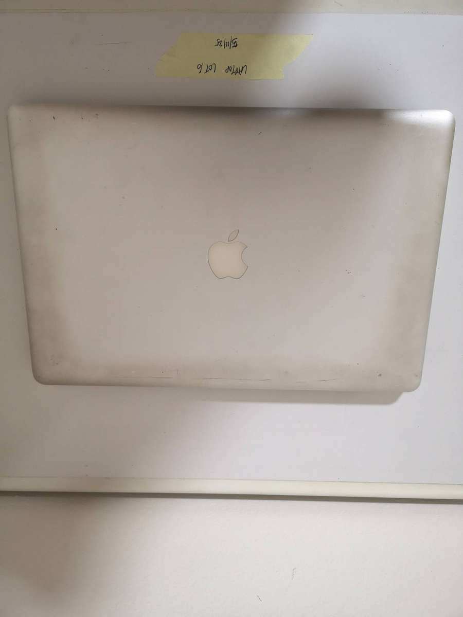 MACBOOK LOT 6