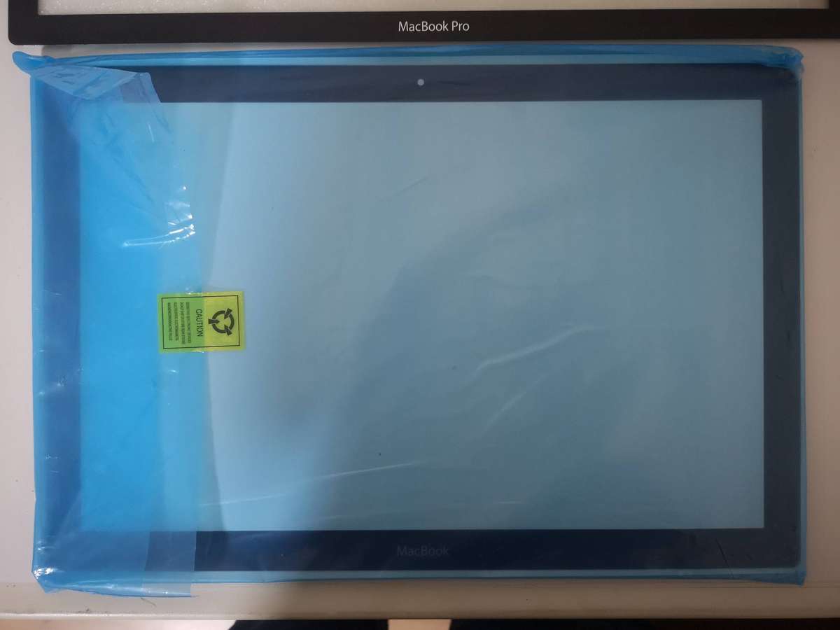 MACBOOK - FRONT GLASS