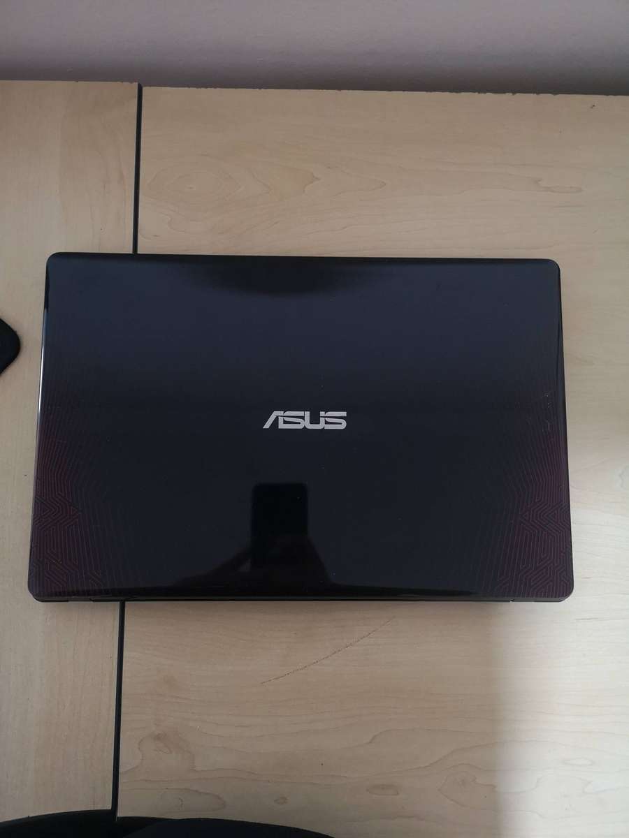 Insurance Claim - Laptop LOT 5