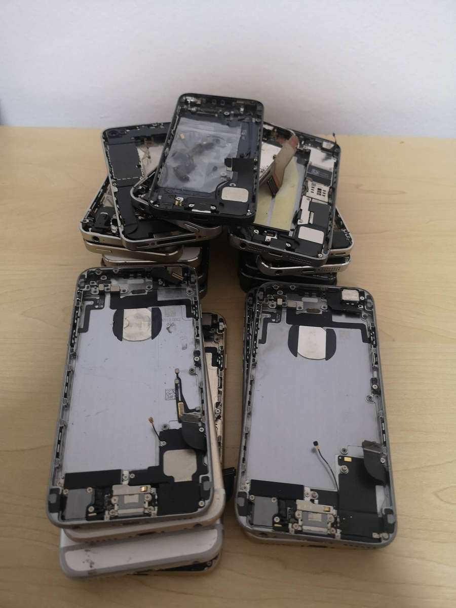 Insurance Claim - Phone Parts LOT 5