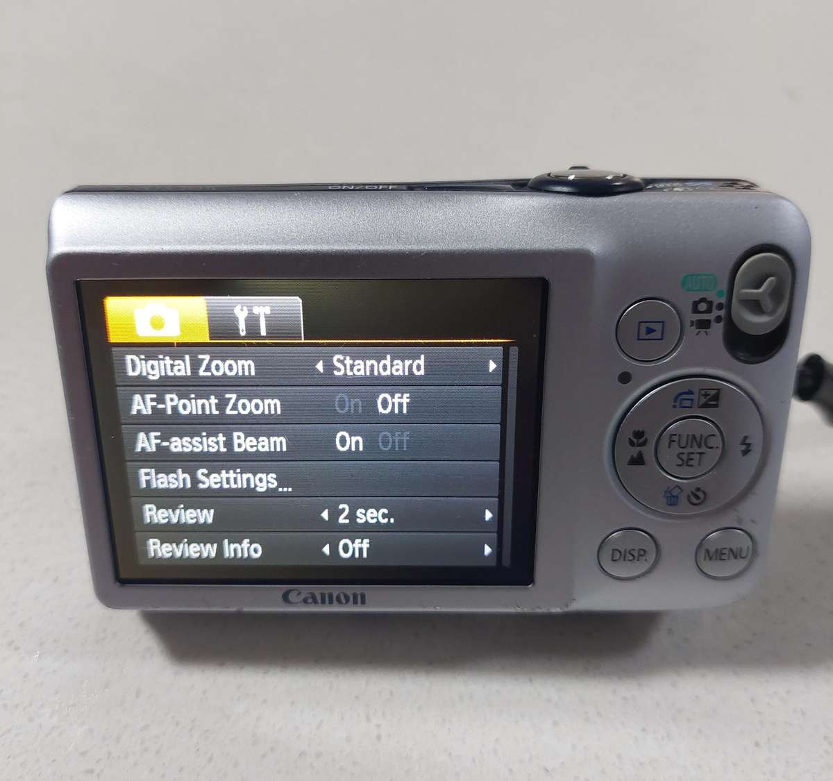 Canon IXUS digital camera 105  (12.1m/pixel, 4 x optical zoom, video recording)