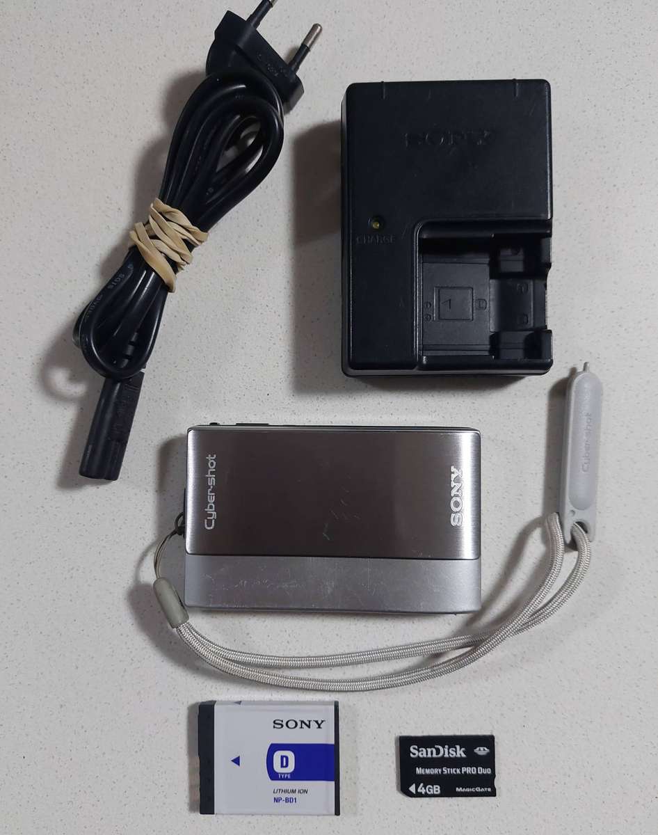 Sony Cybershot digital camera DSC-TX1 Touchscreen (10.2 m/pixel, 4 x optical zoom, HD video)