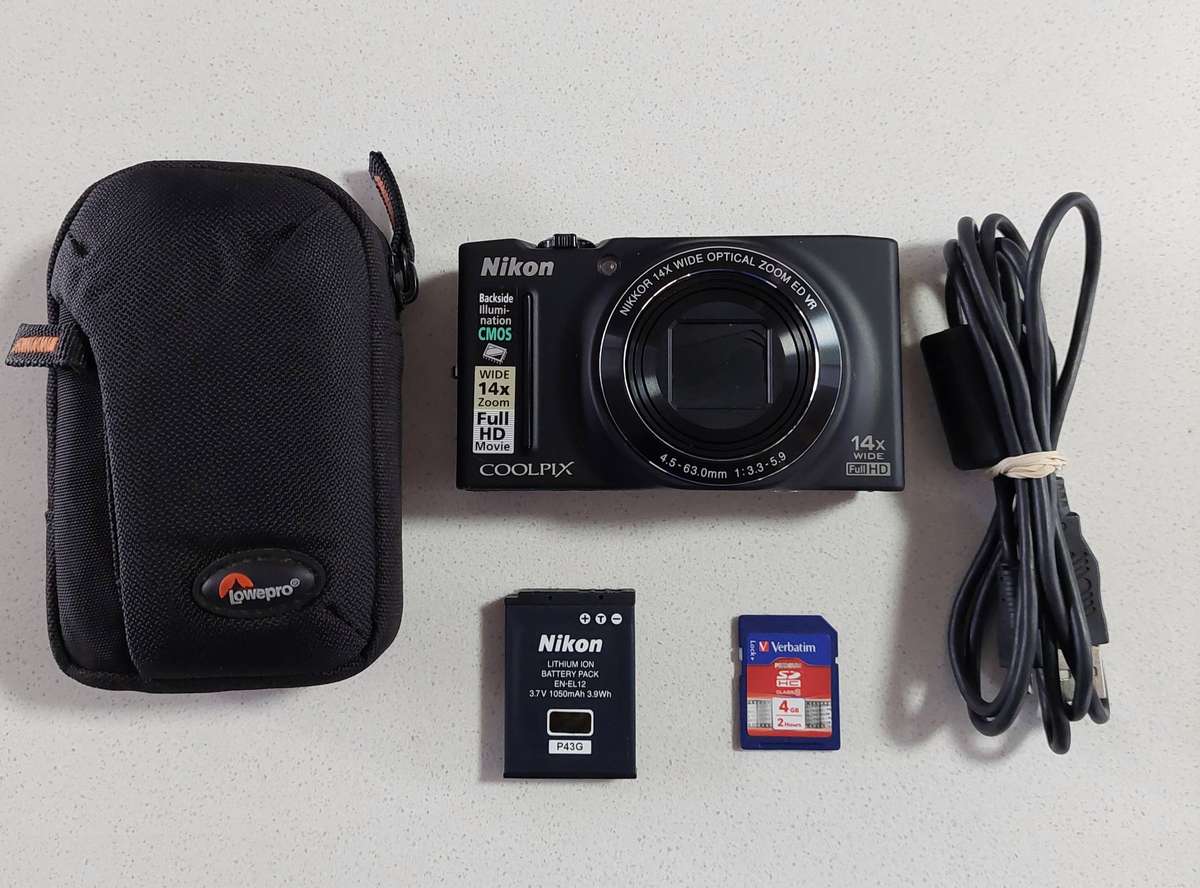 Nikon CoolPix digital camera S8200 (16.1 m/pixel, 14 x optical zoom,  Full HD video)