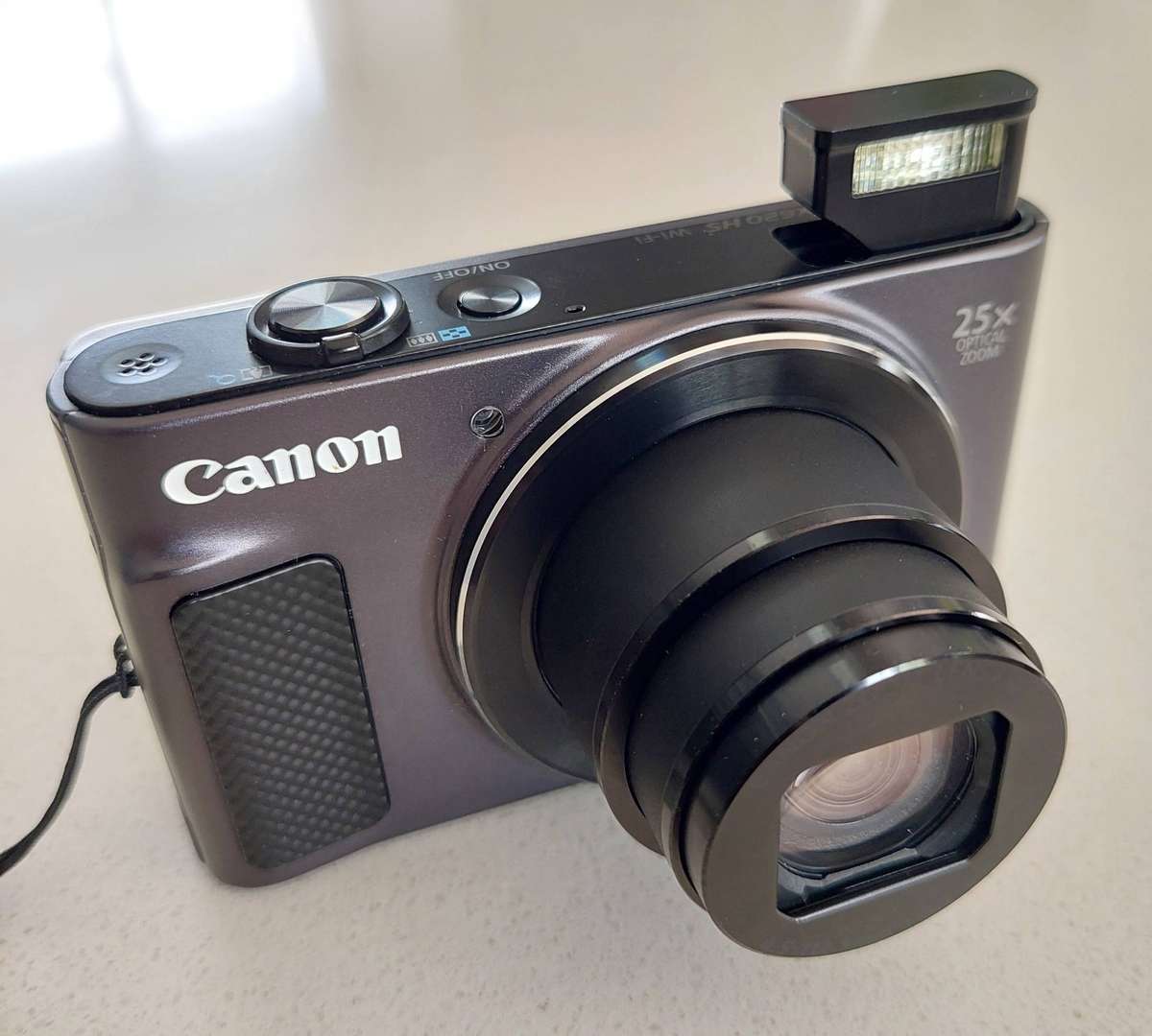 Canon PowerShot digital camera SX620 HS Wi-Fi (20.2 m/pixel, 25 x optical zoom, Full HD video)