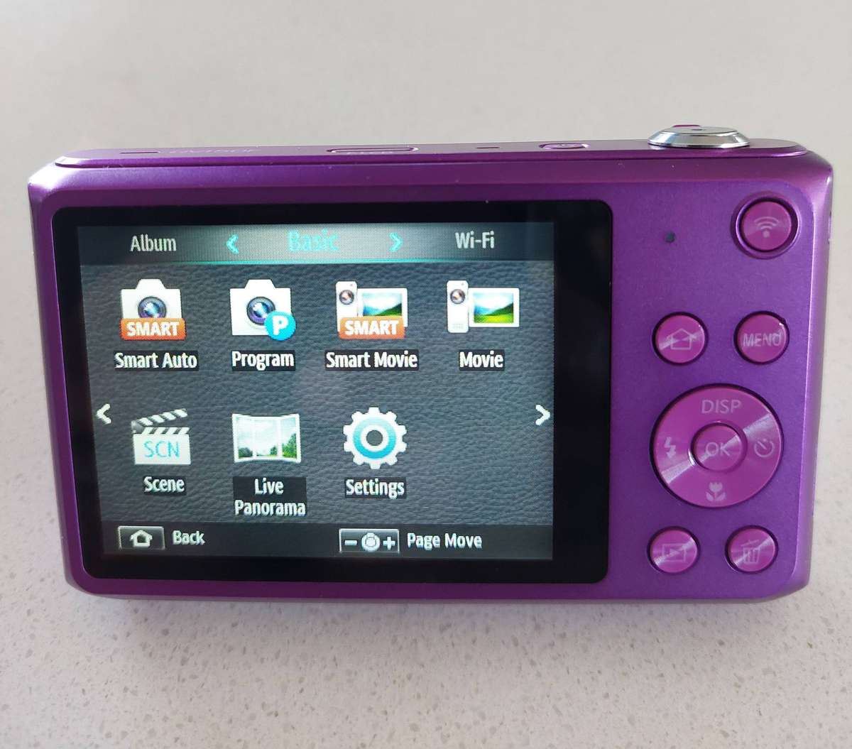 Samsung digital camera DV150F Wi-Fi (16.2 m/pixel, 5 x optical zoom, HD video recording)