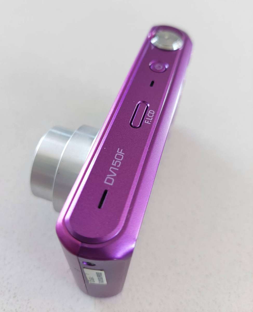 Samsung digital camera DV150F Wi-Fi (16.2 m/pixel, 5 x optical zoom, HD video recording)