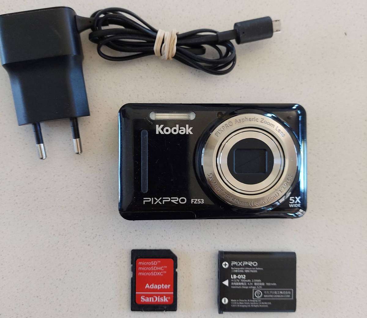 Kodak PixPro FZ53 digital camera - Read the description