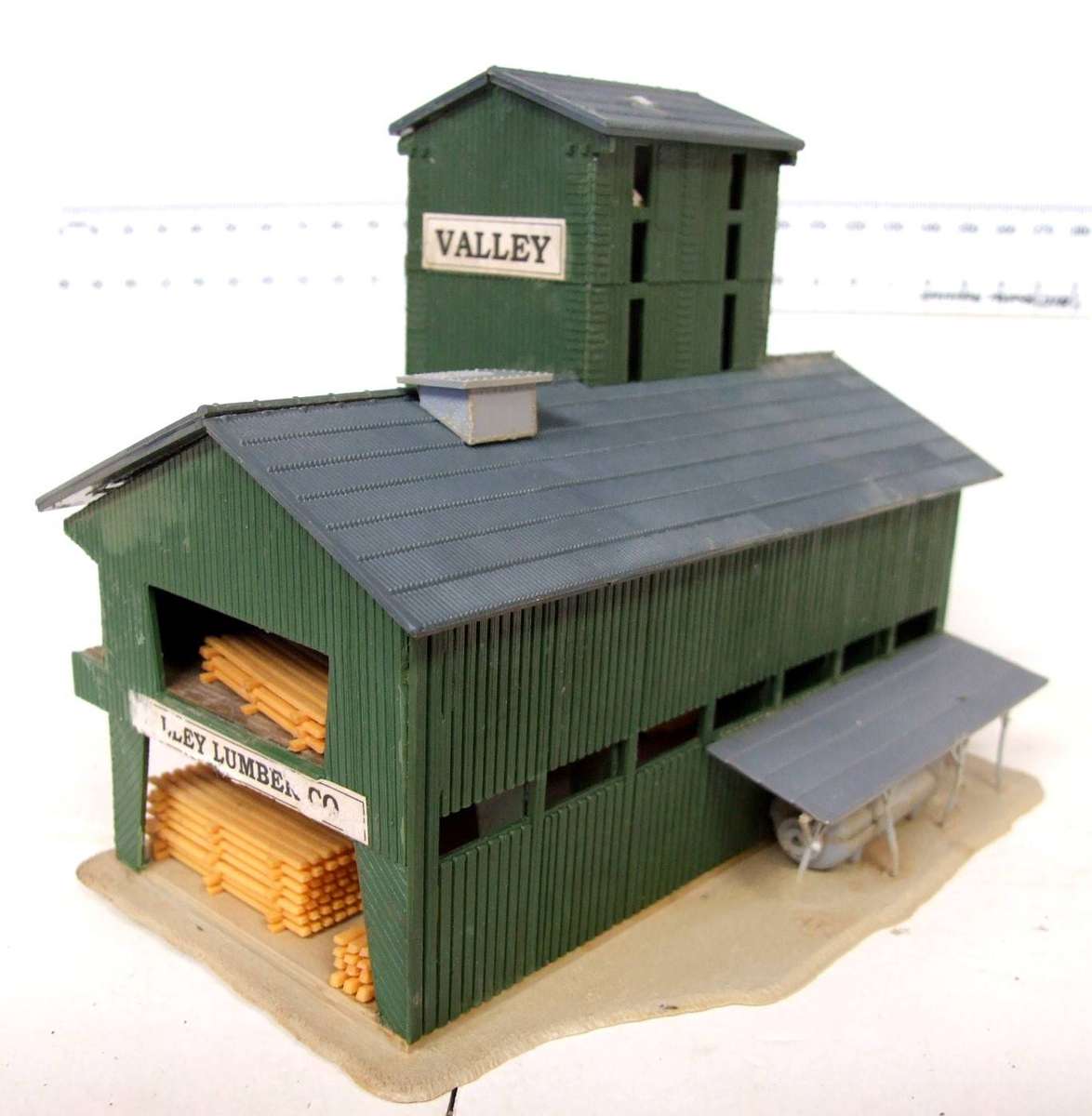 POLA N:  On Auction is this Sawmill in Fair Used Condition.