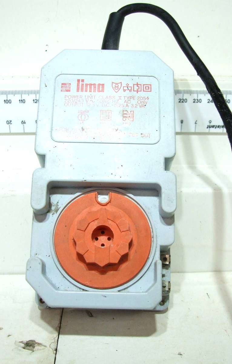 LIMA POWER SUPPLY: 220V/12.5V DC Power Supply/Controller in good un-boxed condition(Italy)