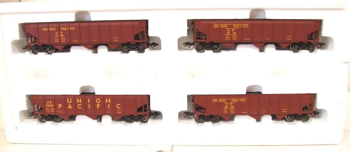MARKLIN HO: `UNION PACIFIC` Coal Hopper Car Set(45800) in Very Good Boxed condition (Germany)