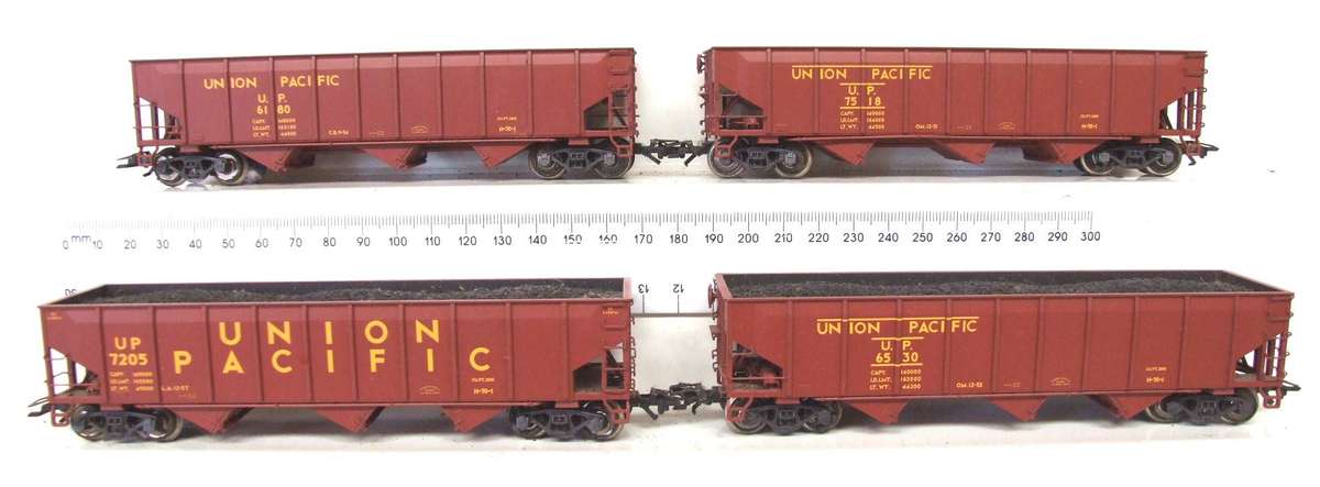 MARKLIN HO: `UNION PACIFIC` Coal Hopper Car Set(45800) in Very Good Boxed condition (Germany)