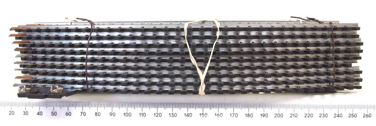 LIMA HO: 9x Curved(403030) + 10x Strait (3020)Steel Track in Good Used un-boxed condition.(Italy)