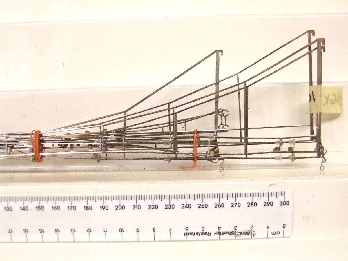 MARKLIN HO:  On Auction are these Mixed Overhead Centenary Wires in Good Used Condition.(GR)
