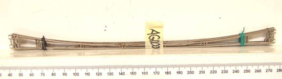 MARKLIN HO:  On Auction are these 7pc(36cm) Overhead Centenary Wires in Fair Used Condition.(GR)
