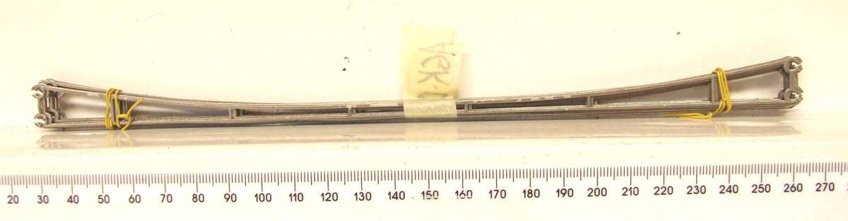 MARKLIN HO:  On Auction are these 10pc(18cm) Overhead Centenary Wires in Fair Used Condition.(GR)