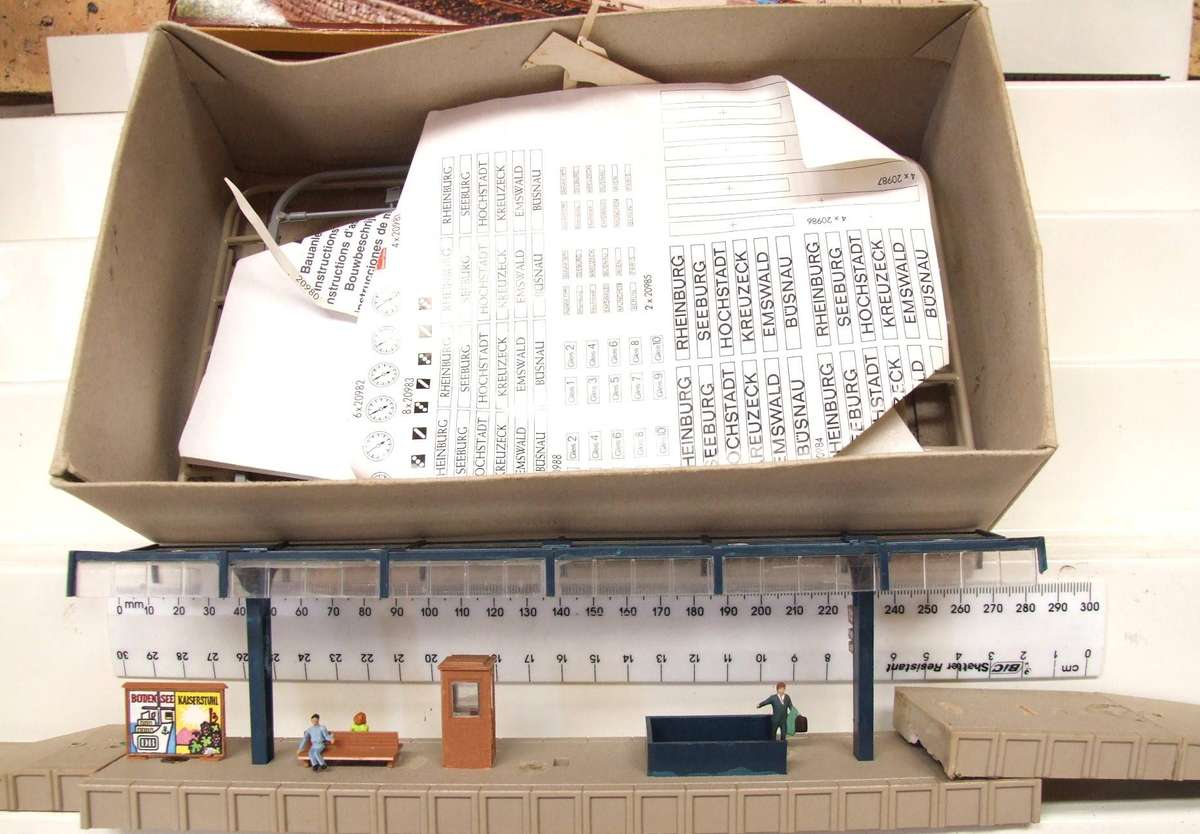 VOLLMER HO: On Auction is this Station Platform in Fair Used and Boxed Condition.